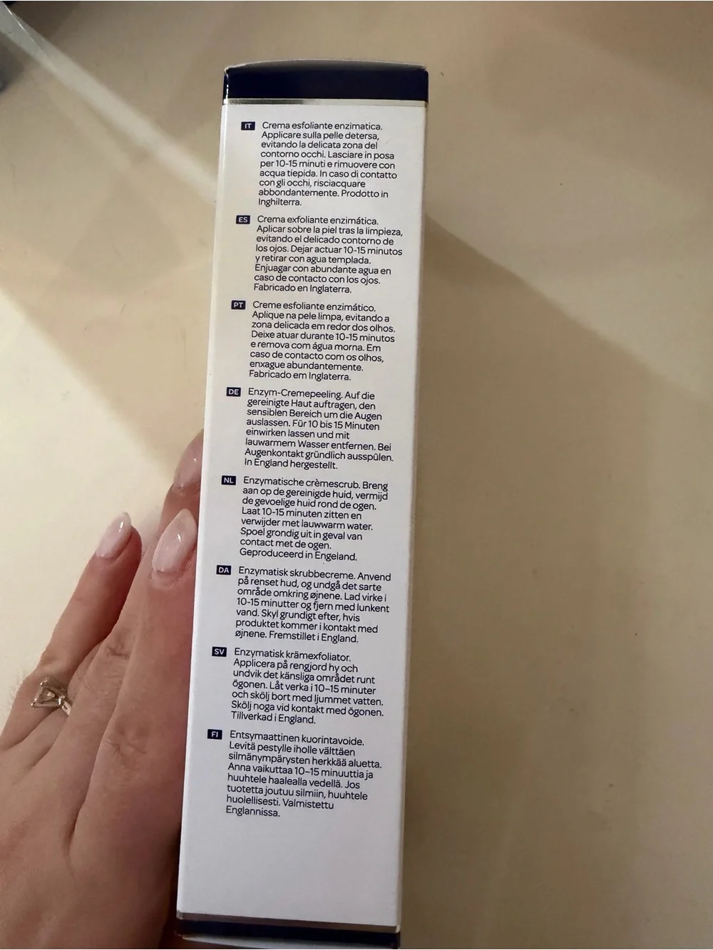 ELEMIS Papaya Enzyme Peel - White and Navy Accents